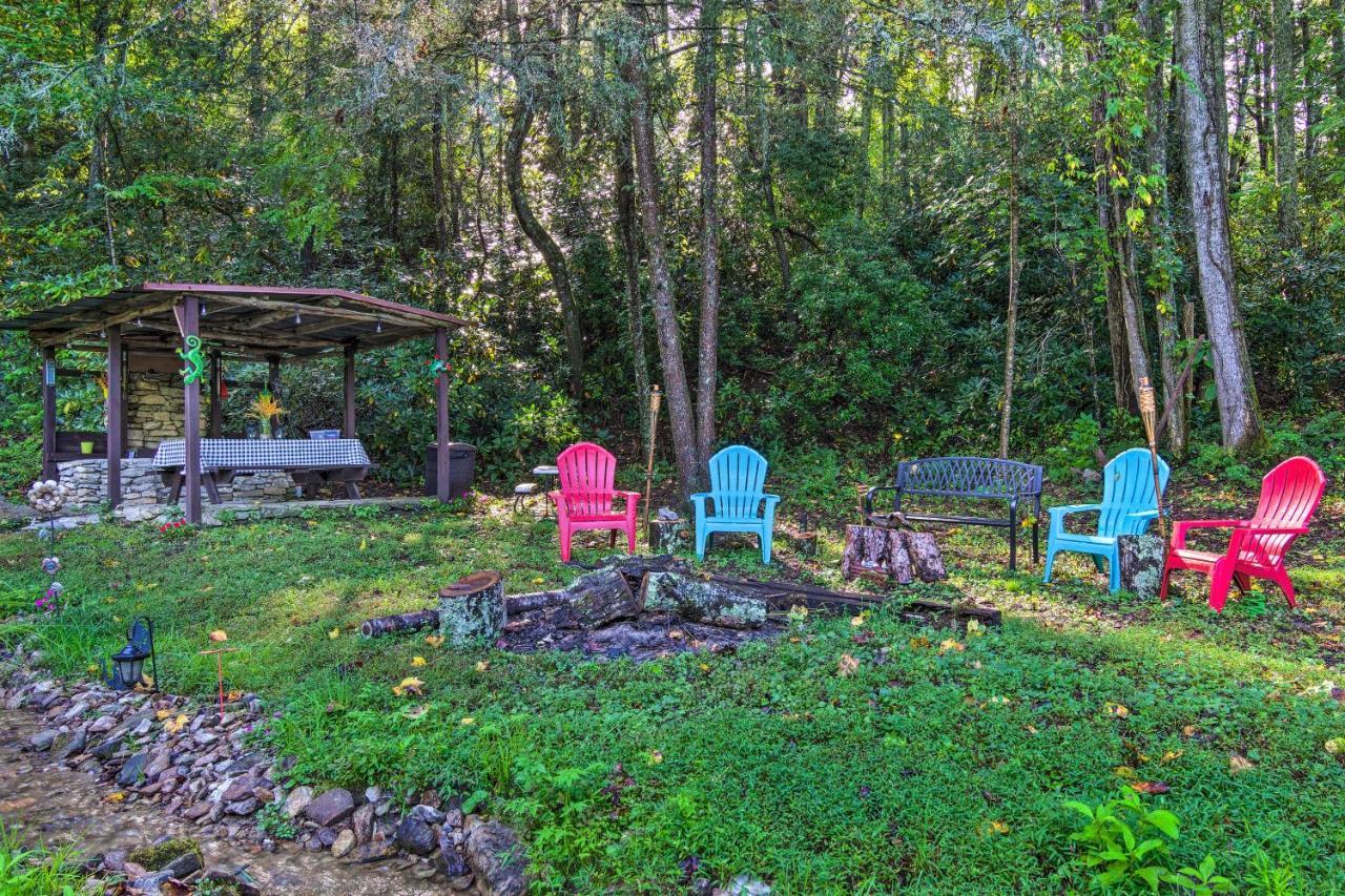 Shaw Creek Cottage With Fire Pit And Forest Views Хендерсонвилл Экстерьер фото
