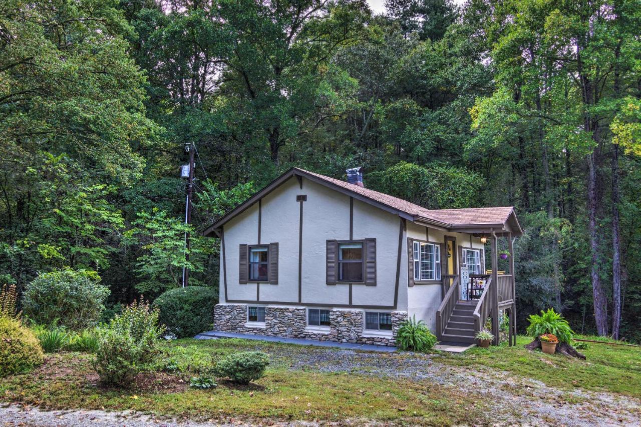 Shaw Creek Cottage With Fire Pit And Forest Views Хендерсонвилл Экстерьер фото